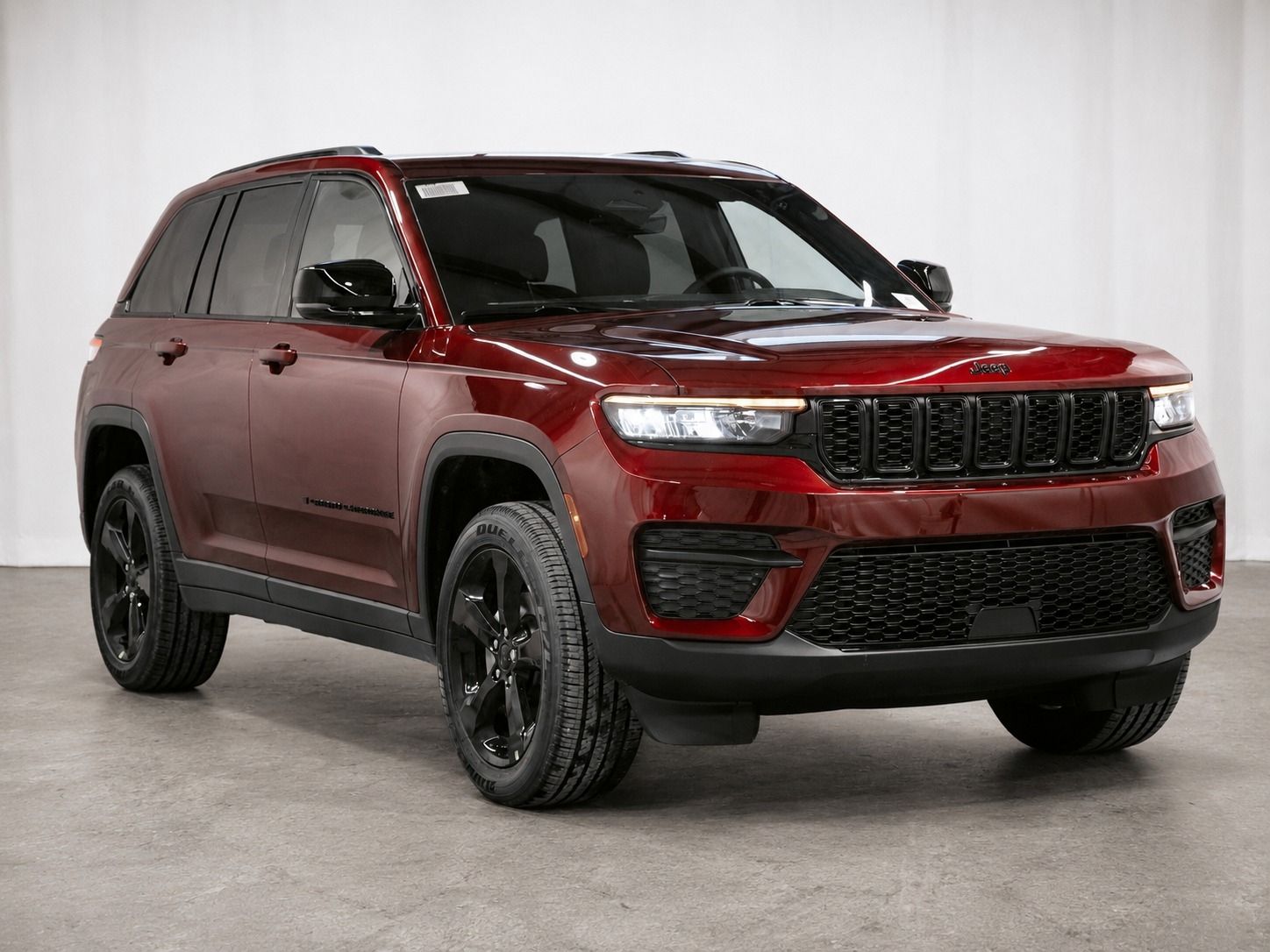 New 2025 Jeep Grand-Cherokee Altitude GC2561