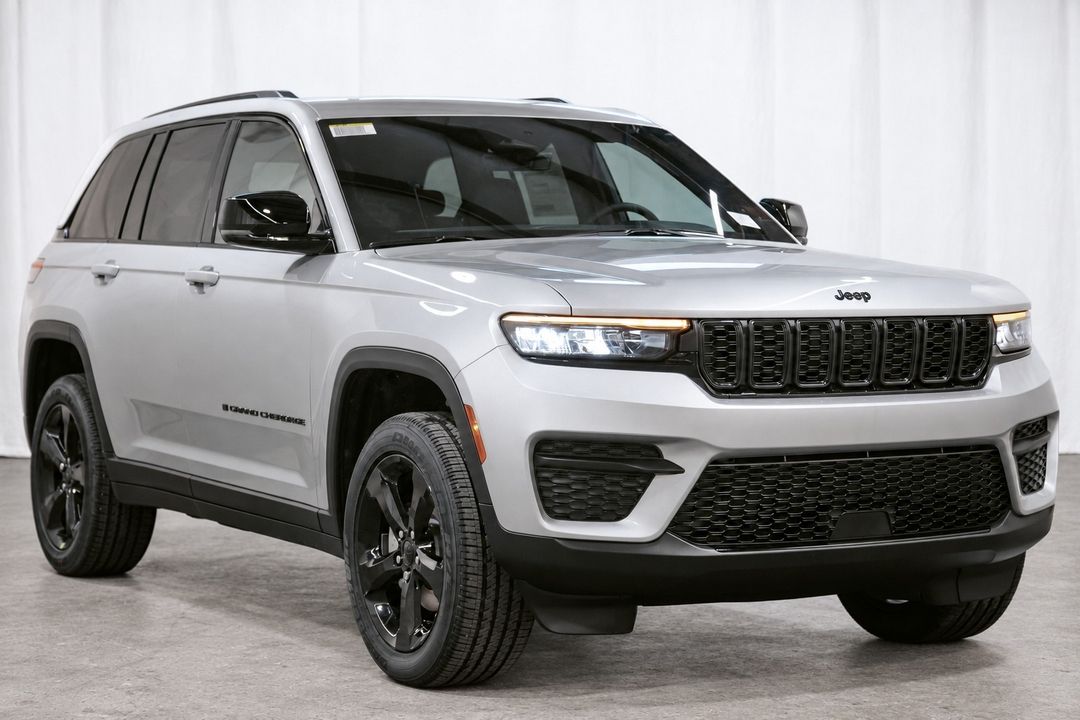 New 2025 Jeep Grand-Cherokee Altitude GC2556