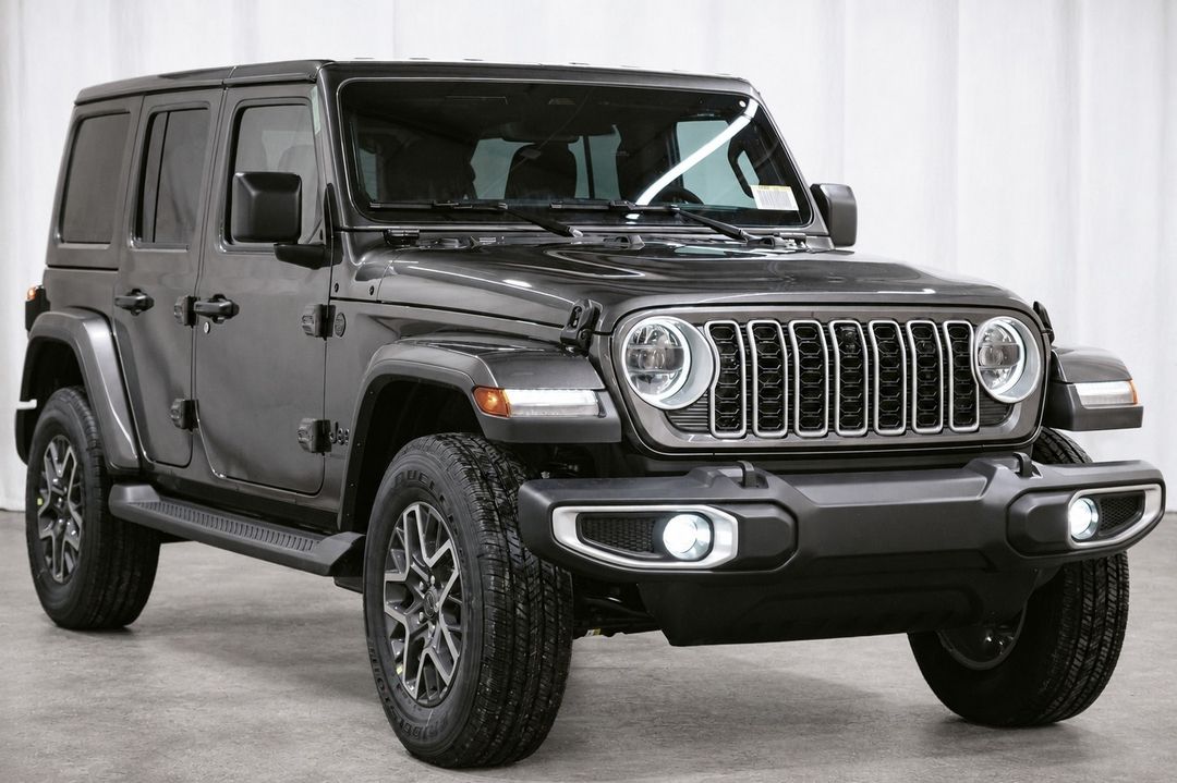 New 2026 Jeep Wrangler 4-Door-Sahara JL2604