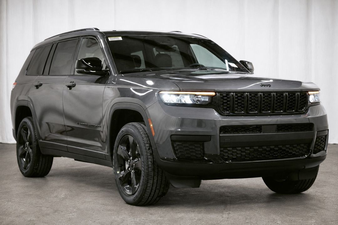 New 2025 Jeep Grand-Cherokee-L Altitude GC2545