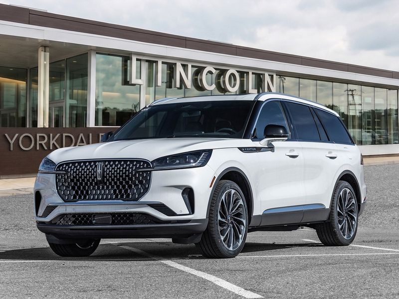 2026 Lincoln Aviator