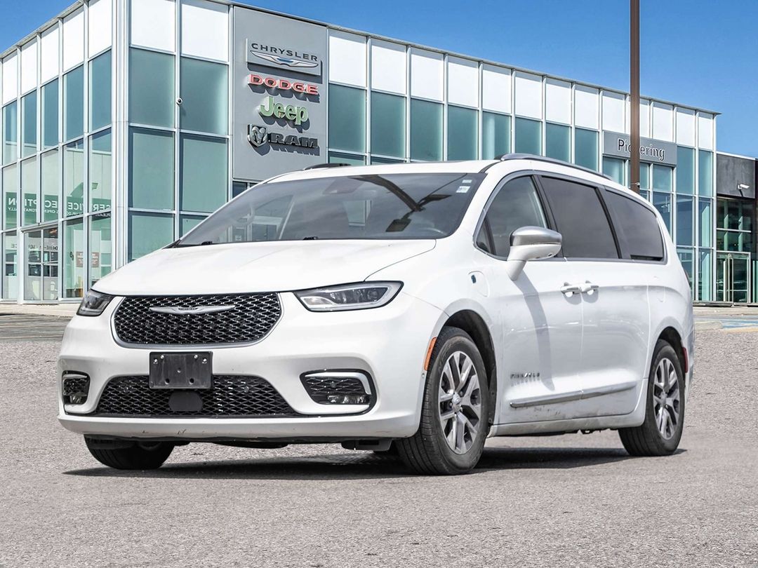 Used 2024 Chrysler Pacifica-Hybrid JC26017A