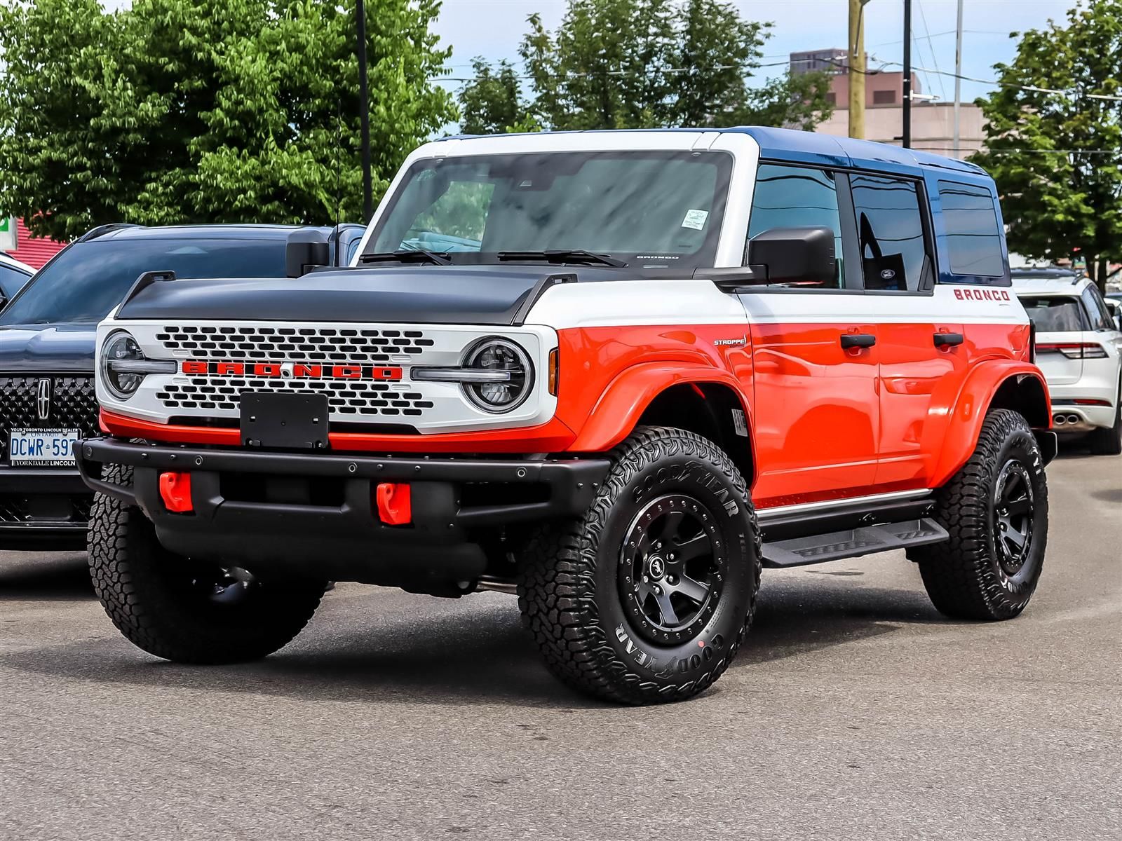 New 2026 Ford Bronco Stroppe-Edition YN13271