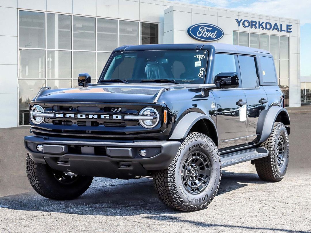New 2026 Ford Bronco Outer-Banks YN13444