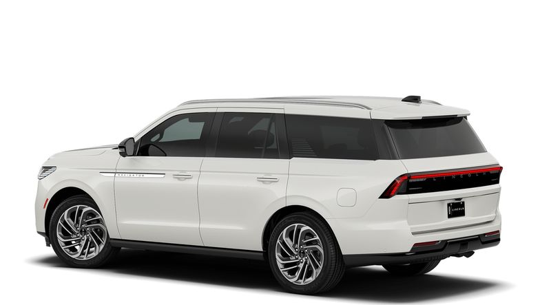 2027 Lincoln Navigator