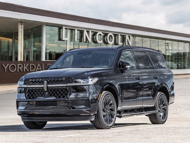 2027 Lincoln Navigator