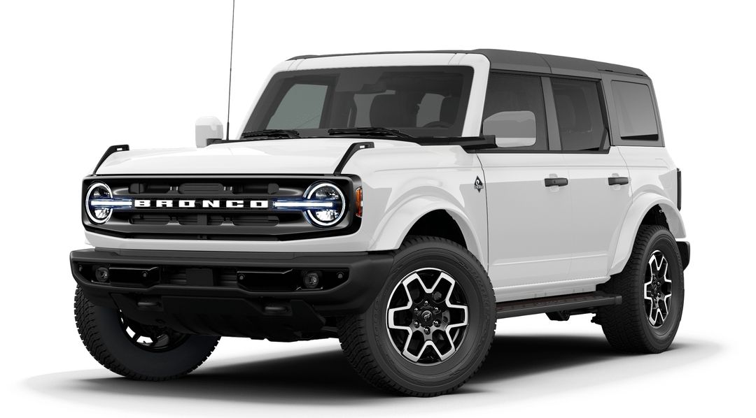 New 2026 Ford Bronco Outer-Banks YN13739