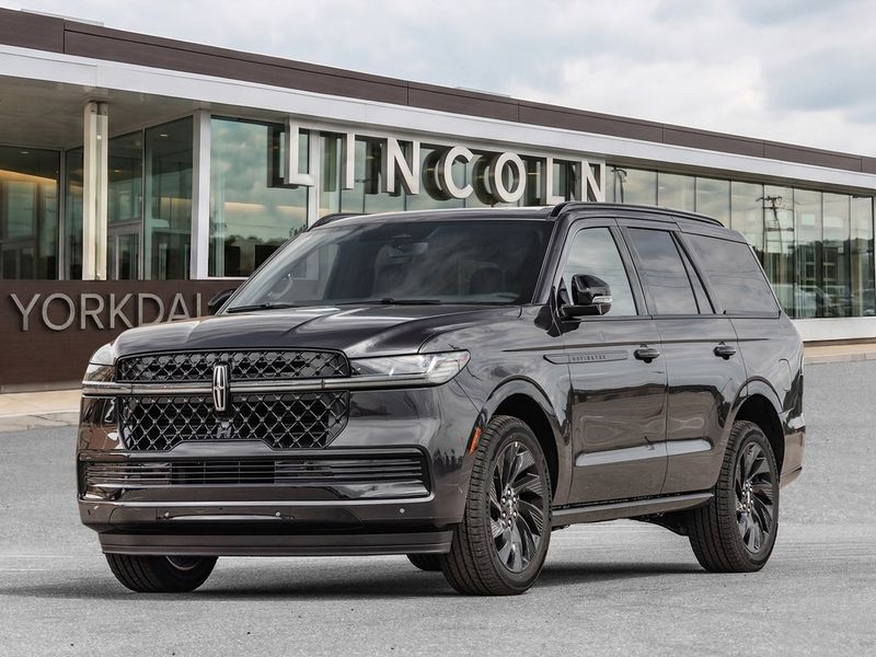 2027 Lincoln Navigator
