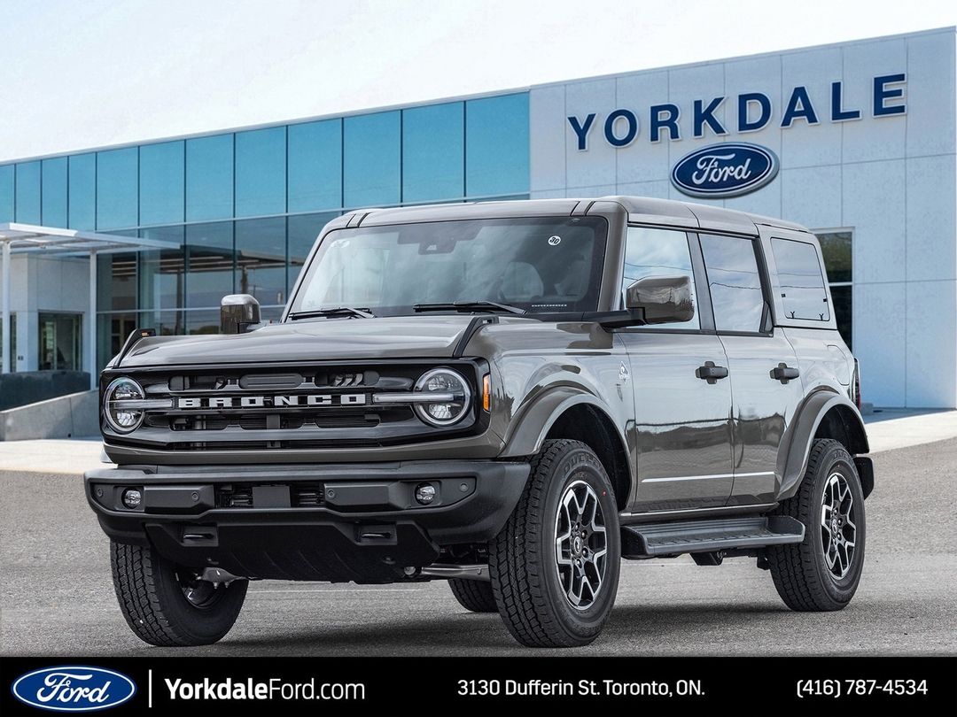 New 2026 Ford Bronco Outer-Banks YN13805