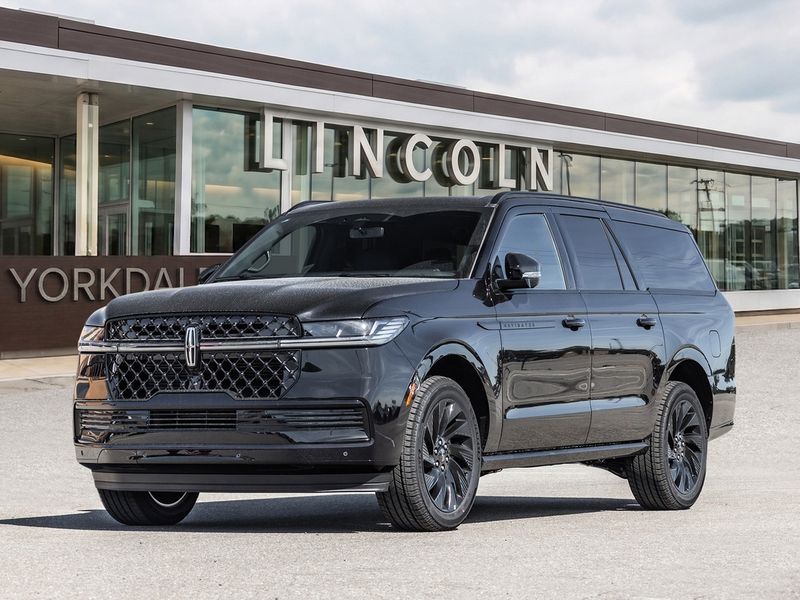 2027 Lincoln Navigator L