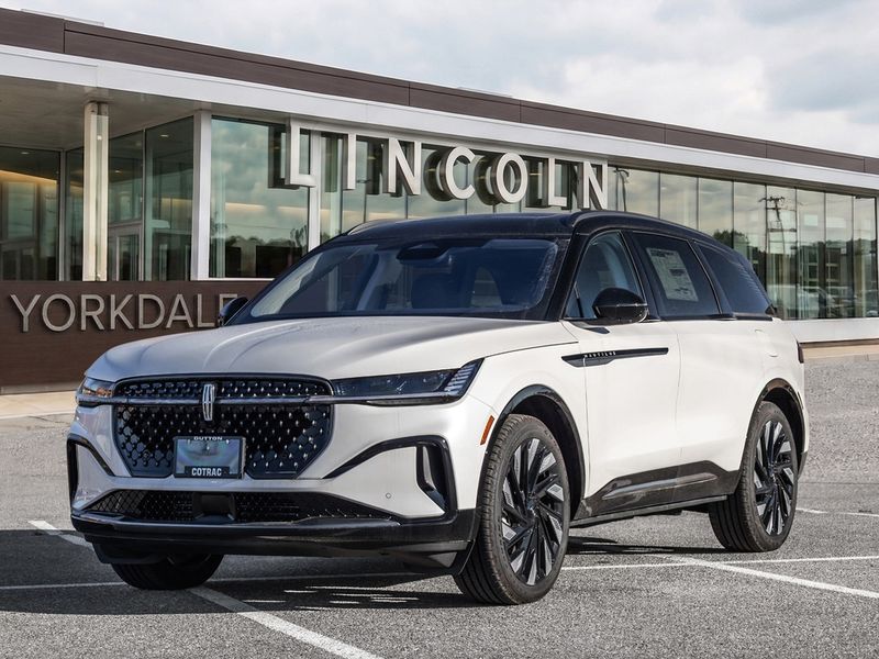 2026 Lincoln Nautilus