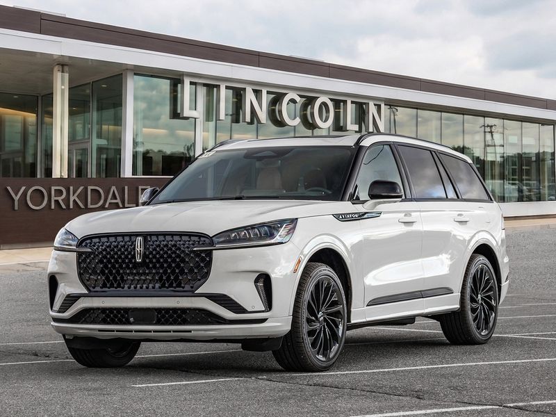 2026 Lincoln Aviator