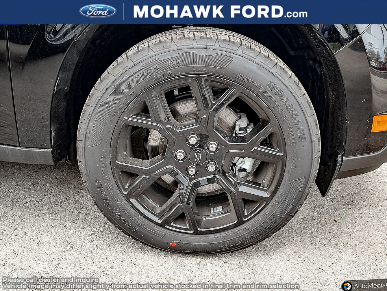 New 2026 Ford Maverick XLT 025388