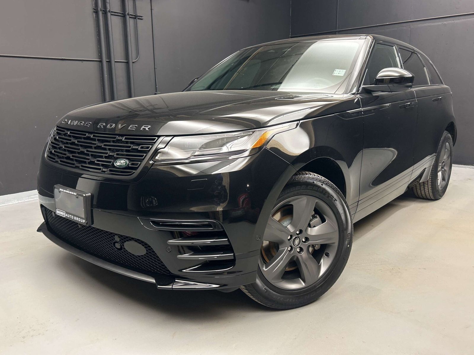 New 2026 Land Rover Range-Rover-Velar Dynamic-SE 26LR830600