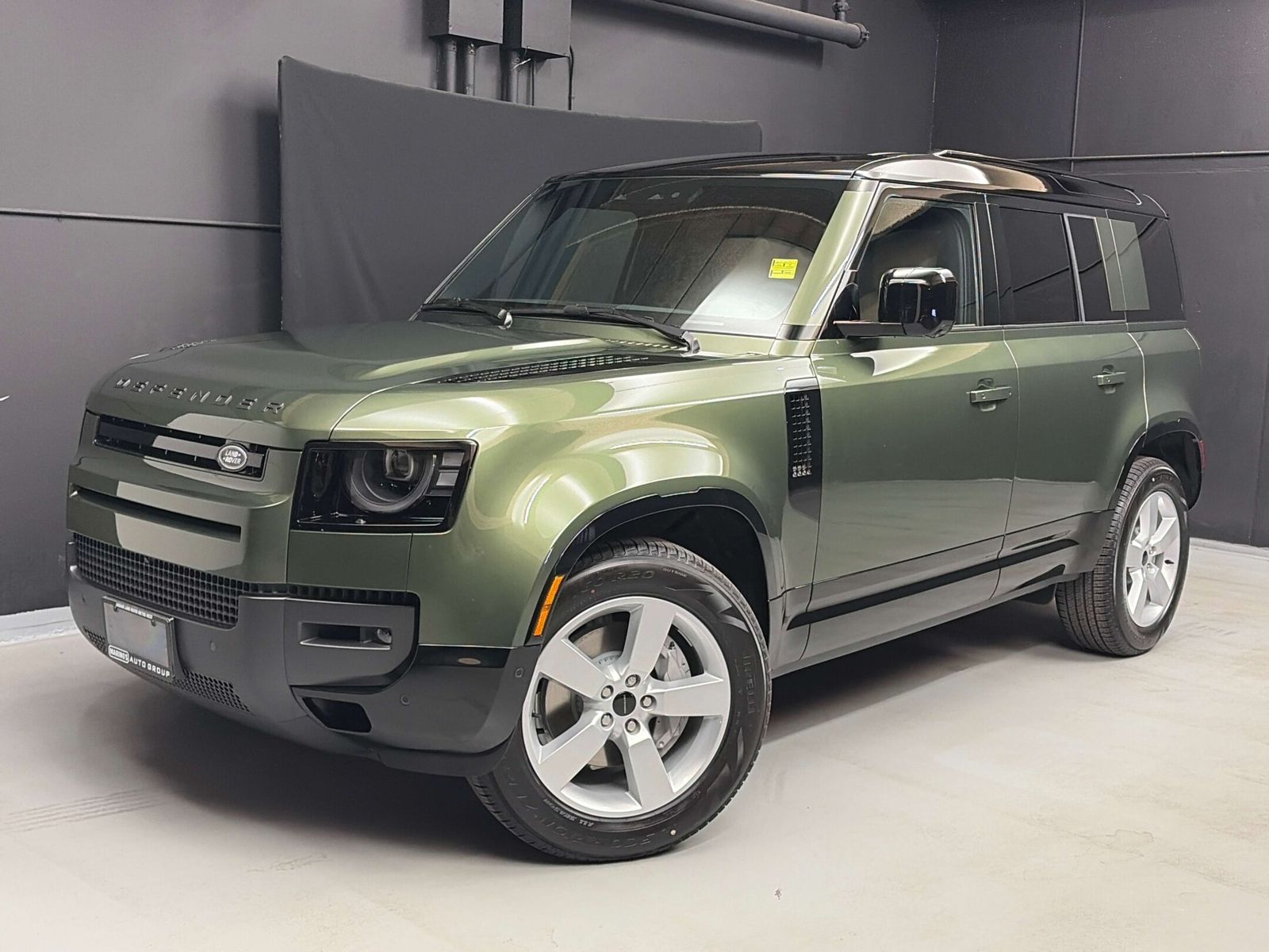 New 2026 Land Rover Defender X-dynamic-SE 26LR661347