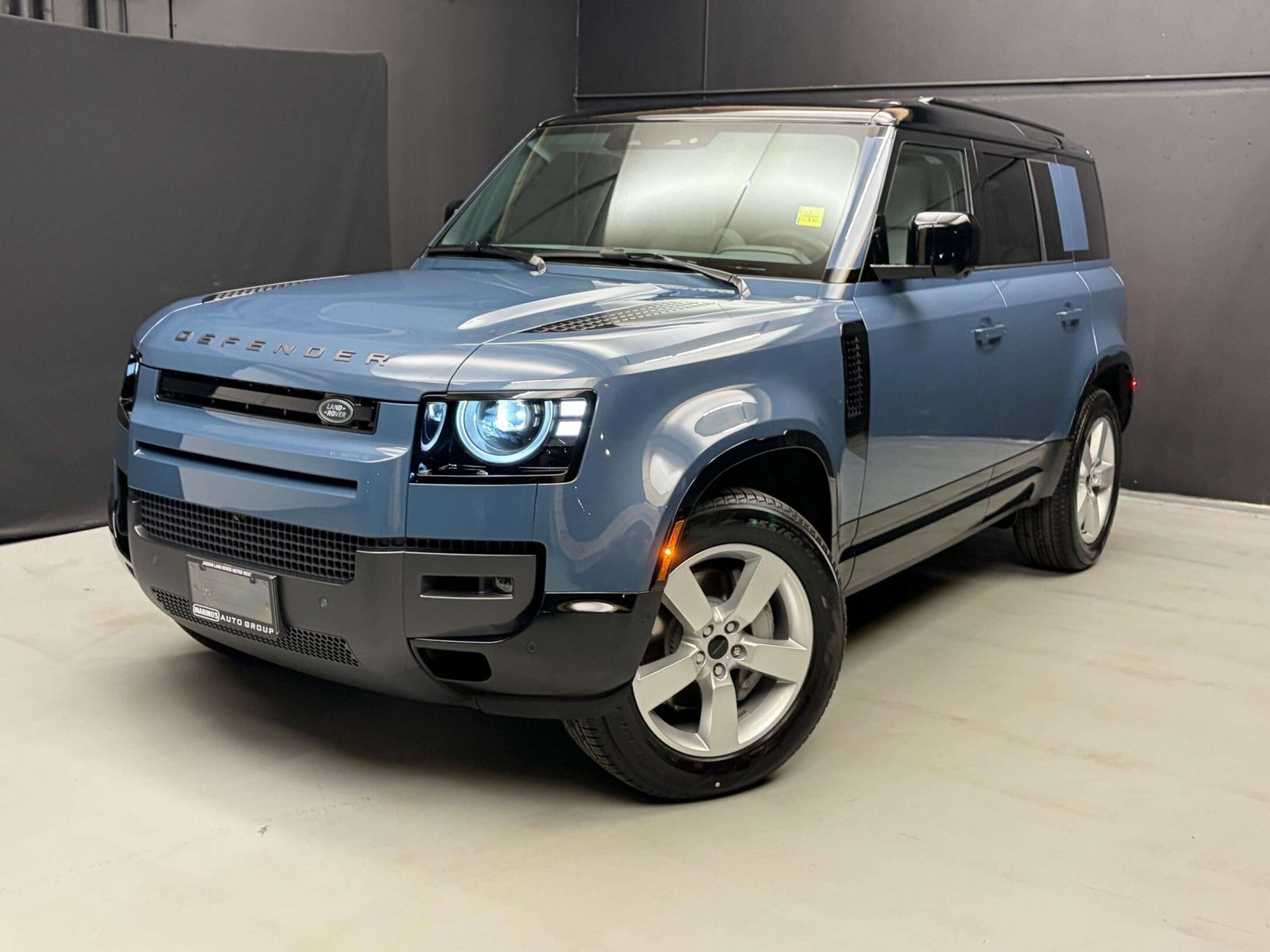 New 2026 Land Rover Defender X-dynamic-SE 26LR664857