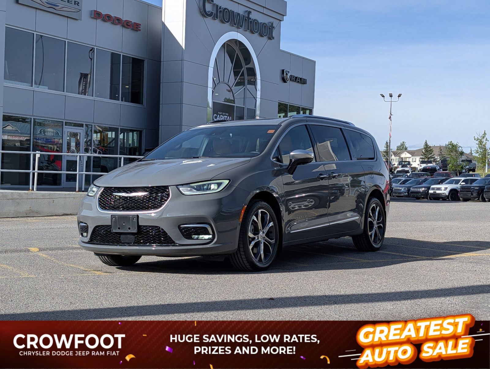 Used 2023 Chrysler Pacifica Pinnacle 260670B